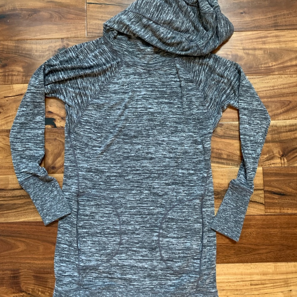 Athleta gray marled hooded tunic